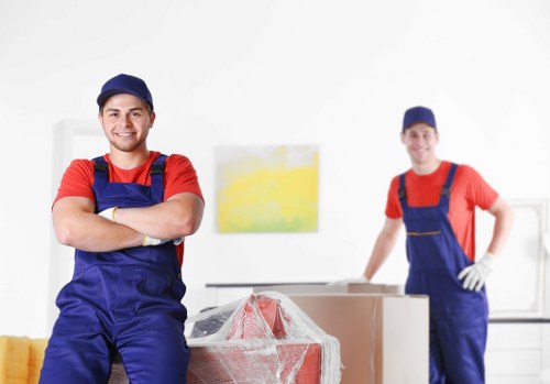 Removal truck hire support for moves in Borough streets