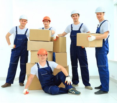 Customer booking details and service confirmation for a move
